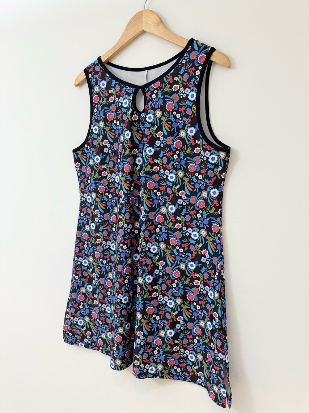 nuu•muu Fleurty Active Dress Black Ditsy Floral Keyhole Athleisure Medium - Picture 6 of 16